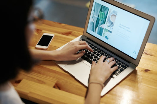 Site de renda extra: revenda e receba seu lucro por Pix - Vendah