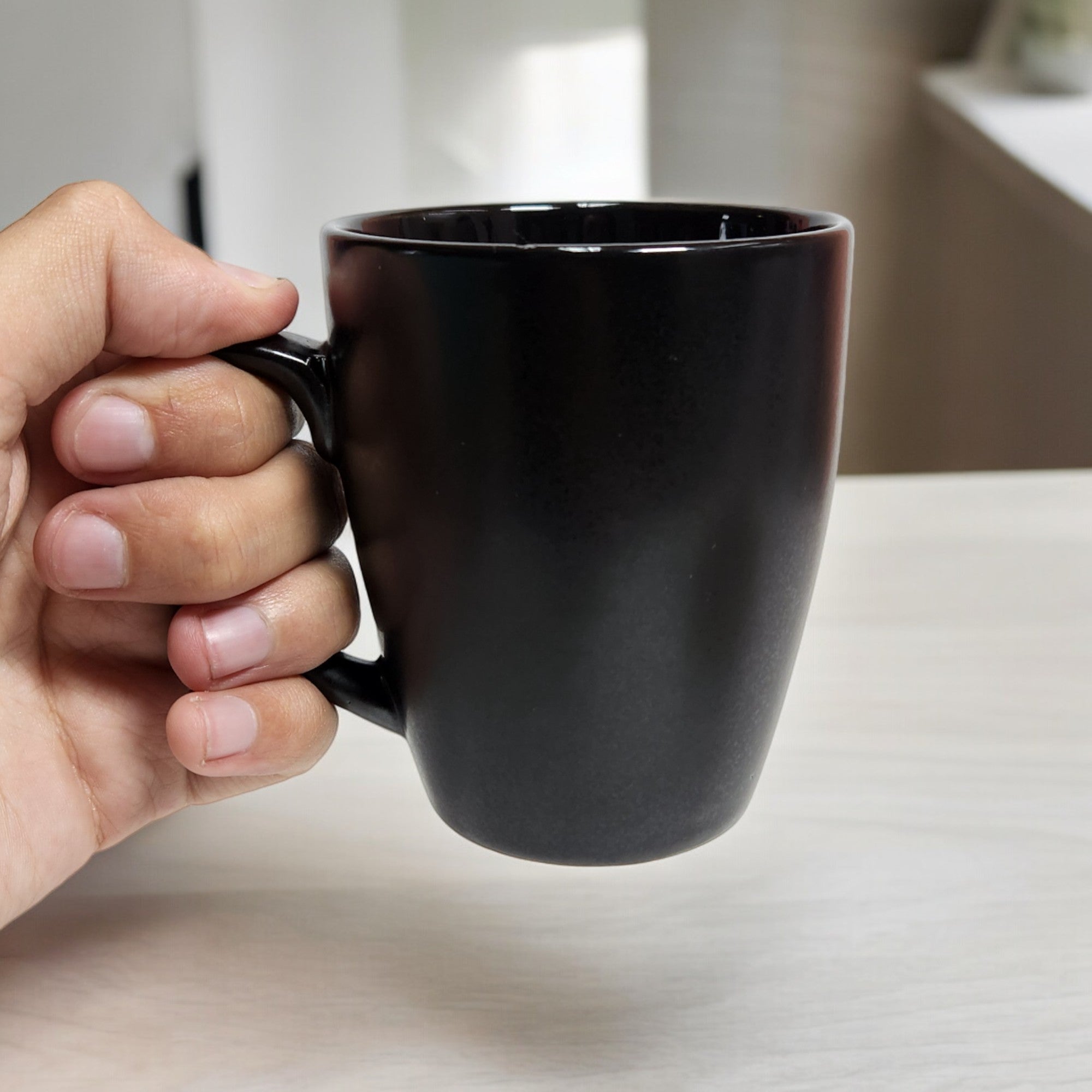 Caneca Preta em Cerâmica - 270ml