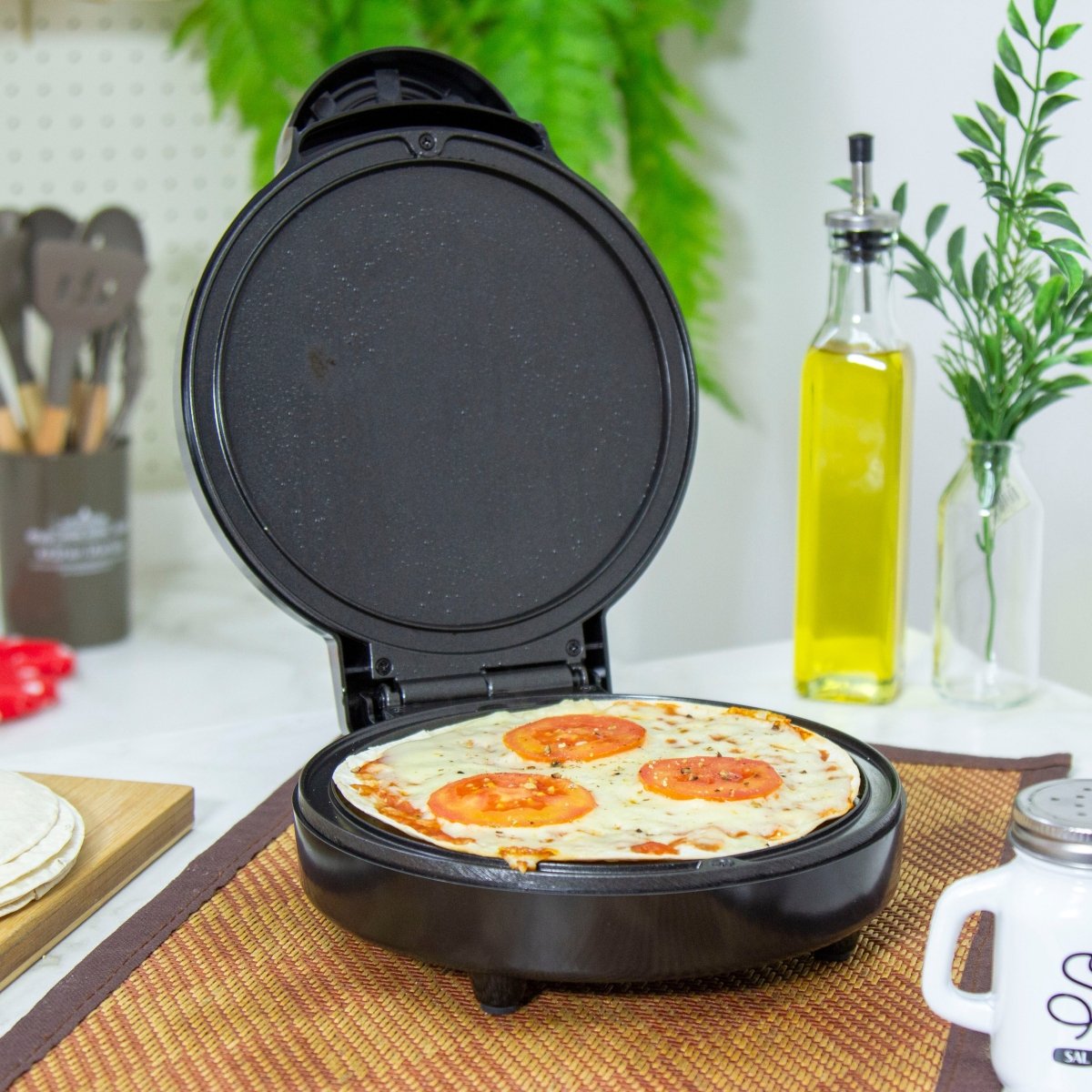 Máquina de Fazer Pizza e Omelete - 110V