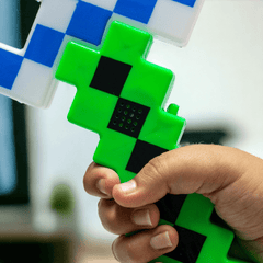Espada Estilo Minecraft com Luz e Som - Brinquedo VDH03239